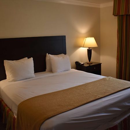 Best Western Colonial Inn Selma Eksteriør billede